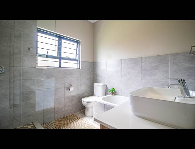 3 BEDROOM SIMPLEX FOR SALE IN OLYMPUS AH